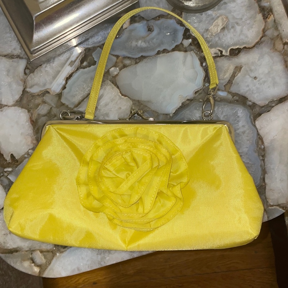 Yellow rose small purse. Detachable strap, never used